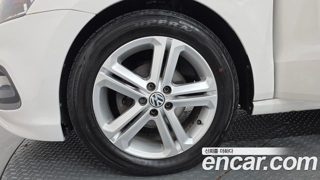 Volkswagen Polo из Кореи Encar