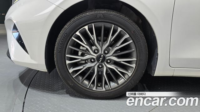 Kia K3 из Кореи Encar