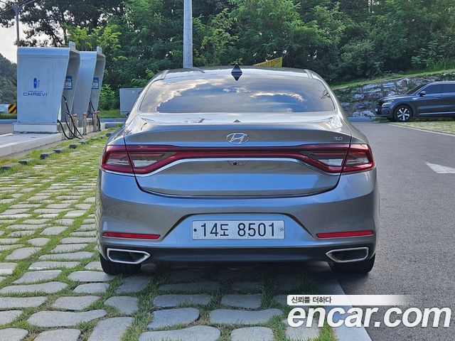 Hyundai Grandeur 3.0 Exclusive Special — пробег 98 696 км