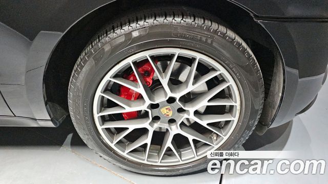 Porsche Macan из Кореи Encar