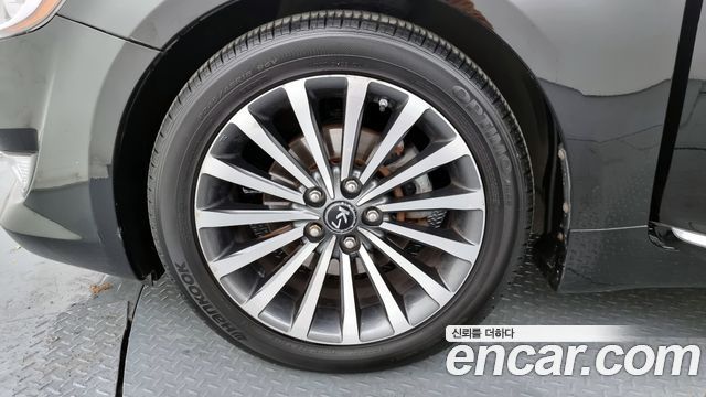 Kia K7 VG270 Prestige Premium — пробег 186 599 км