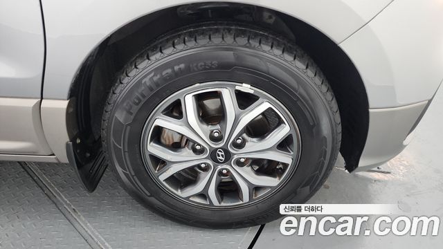 Hyundai Starex Urban 9-Seater Premium Spicial — пробег 69 571 км