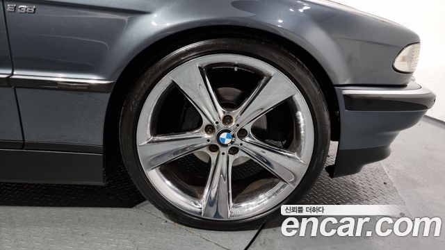 BMW 7-Series 728iL E38 — пробег 211 053 км