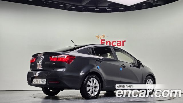 Kia pride 1.6 GDI Sedan Luxury — пробег 36 958 км