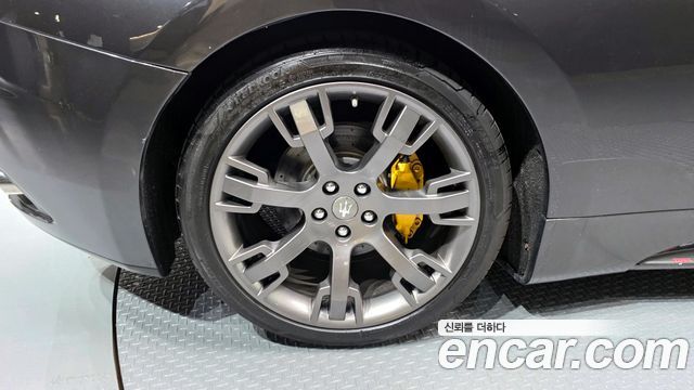 Maserati GranTurismo S 4.7 — пробег 68686 км