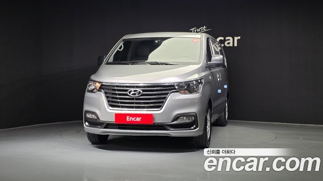 Hyundai Starex Van 3-Seater Smart — пробег 54 582 км — фото 3 из 5