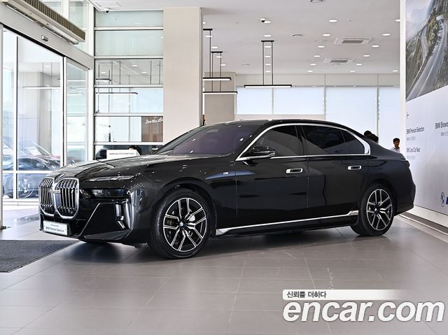 BMW i7 из Кореи Encar