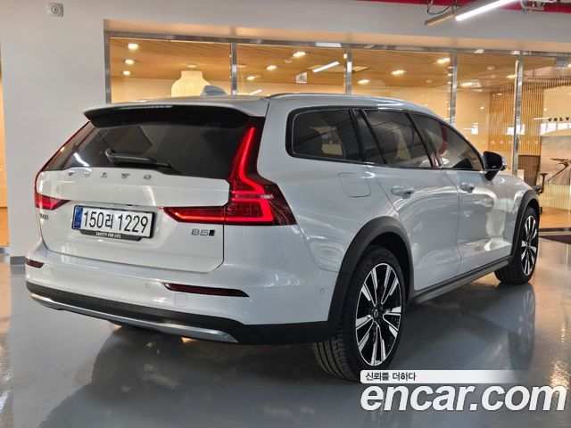 Volvo V60 из Кореи Encar