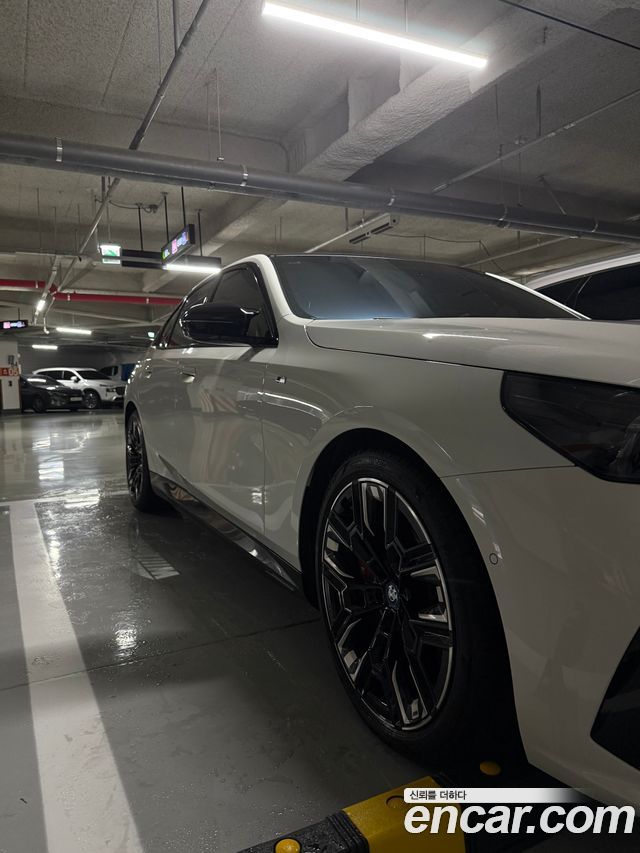 BMW i5 из Кореи Encar