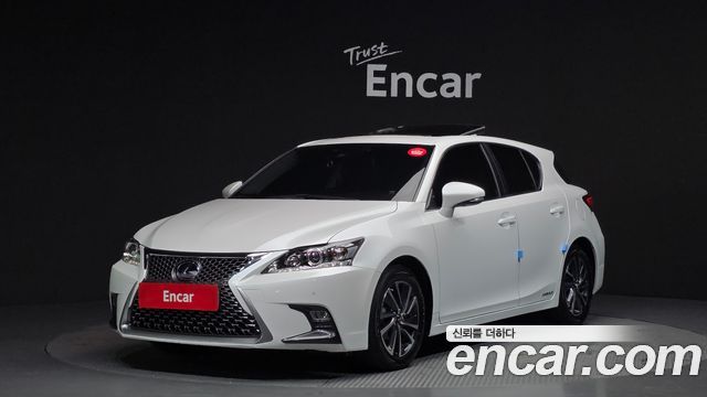 Lexus CT200h из Кореи Encar