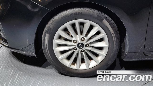 Kia K7 из Кореи Encar