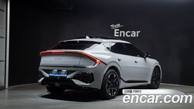 Kia EV6 из Кореи Encar