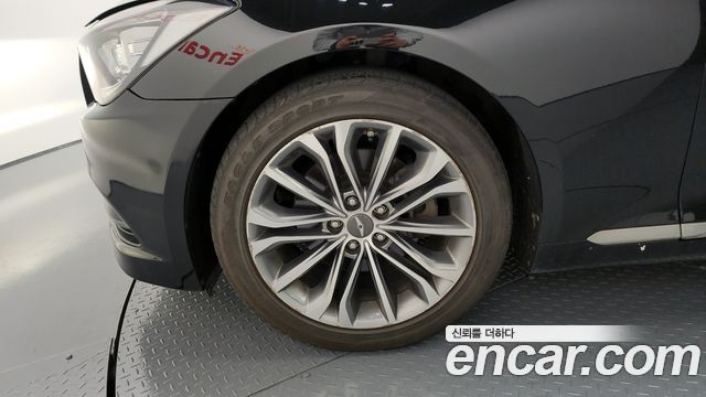 Hyundai Genesis из Кореи Encar