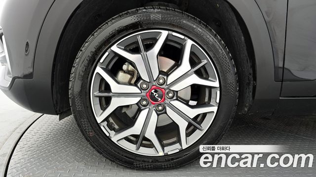 Kia Seltos из Кореи Encar