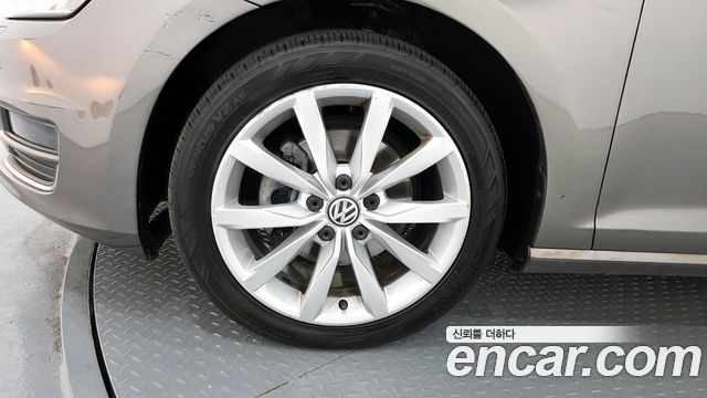Volkswagen Golf 1.6 TDI — пробег 194 401 км