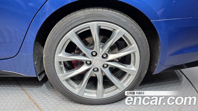 Cadillac CT5 2.0 Sport — пробег 75 757 км