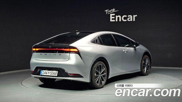 Toyota Prius из Кореи Encar