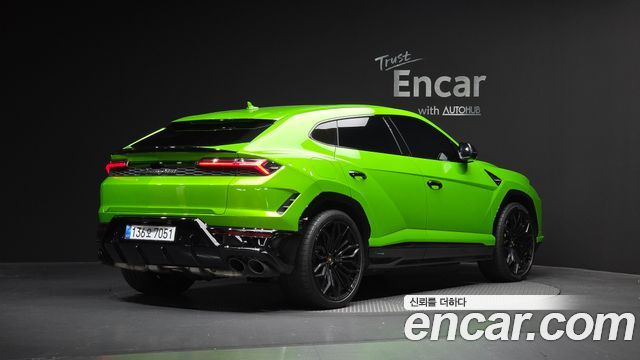 Lamborghini Urus из Кореи Encar