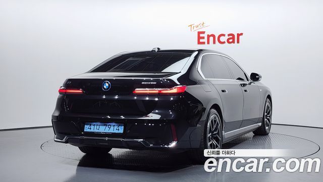 BMW i7 из Кореи Encar