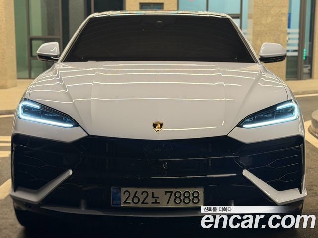 Lamborghini Urus из Кореи Encar
