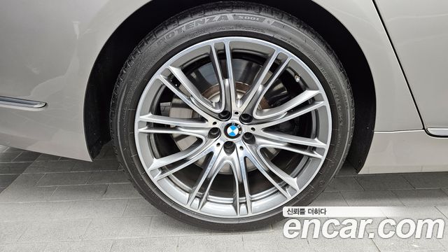 BMW 7-Series M760Li xDrive V12 Excellence — пробег 96 300 км — фото 5 из 5