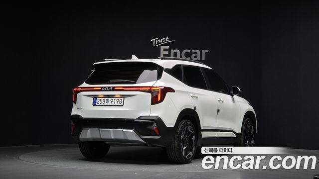 Kia Seltos из Кореи Encar