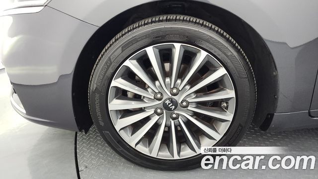 Kia K7 из Кореи Encar