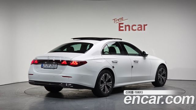 Mercedes-Benz E-Class из Кореи Encar