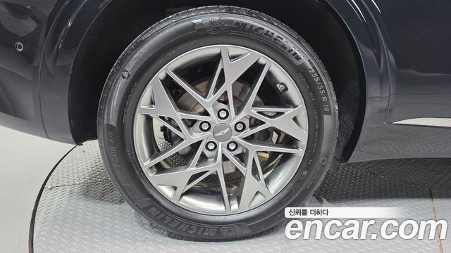 Genesis GV70 из Кореи Encar
