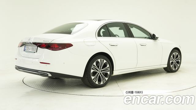 Mercedes-Benz E-Class из Кореи Encar