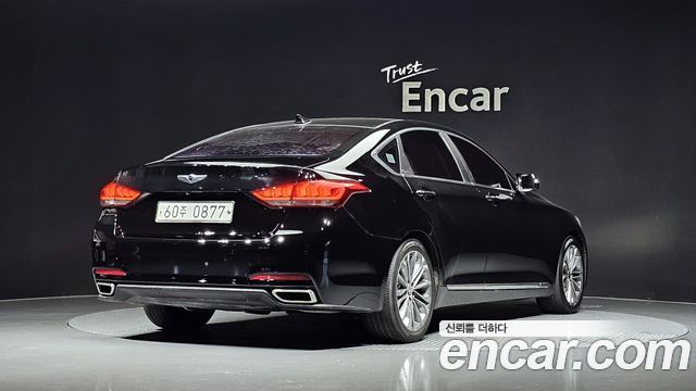 Hyundai Genesis из Кореи Encar