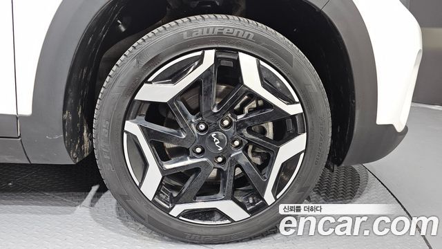 Kia Seltos из Кореи Encar