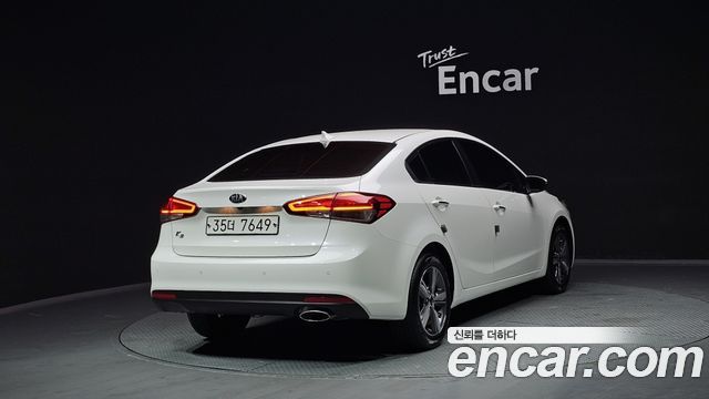 Kia K3 из Кореи Encar