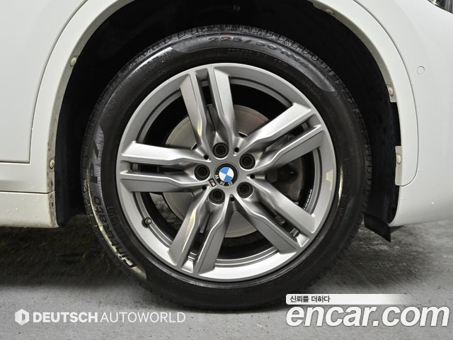 BMW X1 xDrive 20i M Sport — пробег 40 443 км — фото 5 из 5