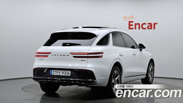 Genesis GV70 из Кореи Encar