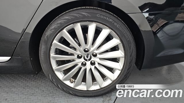 Hyundai Equus из Кореи Encar