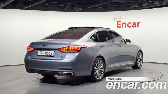 Hyundai Genesis из Кореи Encar