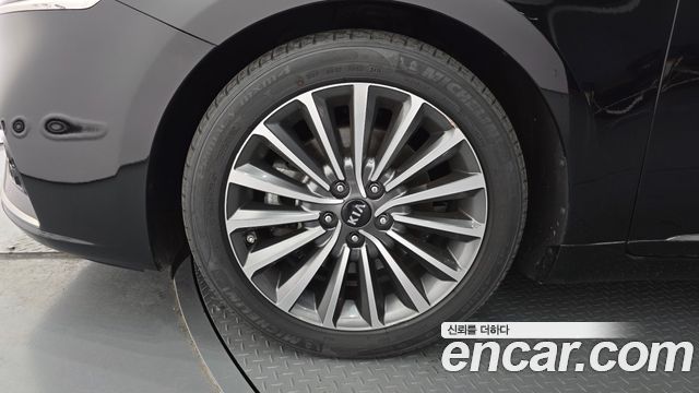 Kia K7 из Кореи Encar