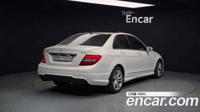 Mercedes-Benz C-Class из Кореи Encar