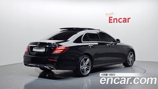 Mercedes-Benz E-Class из Кореи Encar
