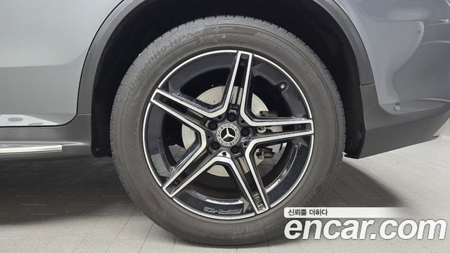 Mercedes-Benz GLC-Class GLC300 4MATIC — пробег 125 901 км — фото 5 из 5