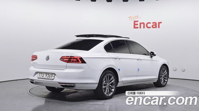 Volkswagen Passat 2.0 TDI Prestige — пробег 85 889 км — фото 2 из 5
