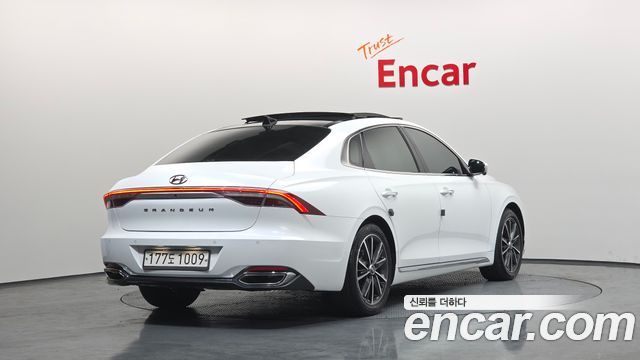 Hyundai Grandeur из Кореи Encar