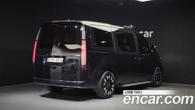 Hyundai Staria из Кореи Encar
