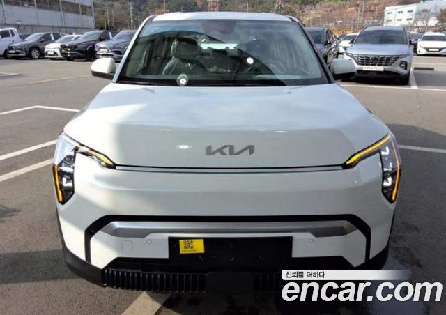 Kia EV3 из Кореи Encar