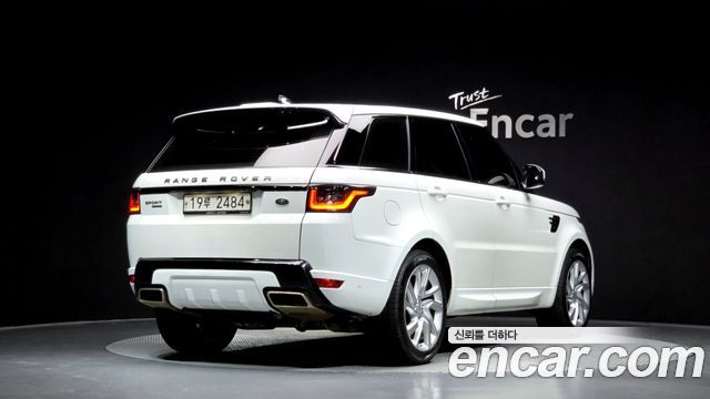 Land Rover Range Rover Sport 3.0 SDV6 HSE Dynamic — пробег 121 562 км — фото 2 из 5
