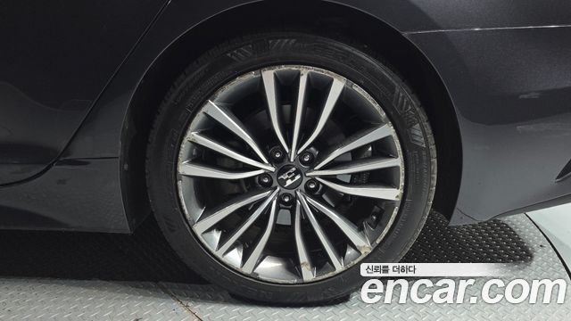 Kia Stinger из Кореи Encar