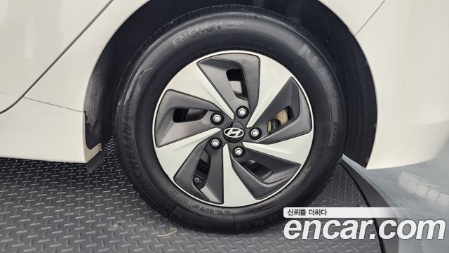 Hyundai Ioniq I Plus — пробег 128 866 км — фото 5 из 5