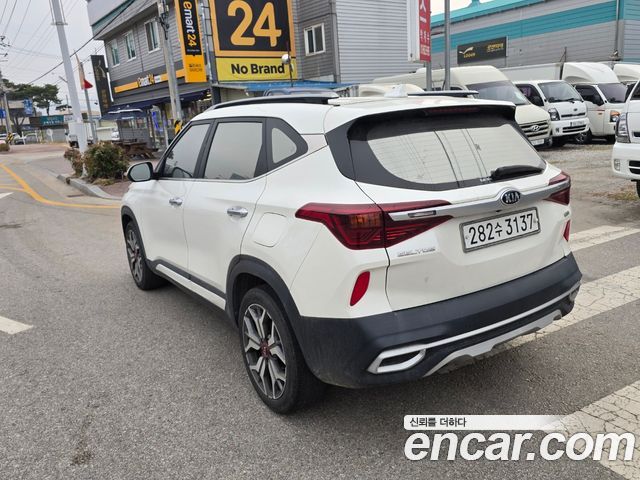 Kia Seltos из Кореи Encar