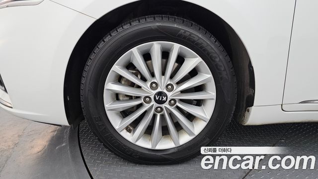 Kia K7 из Кореи Encar